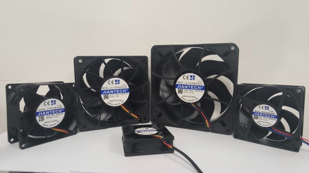 1U 设备用散热风扇，尺寸和性能怎么平衡？02