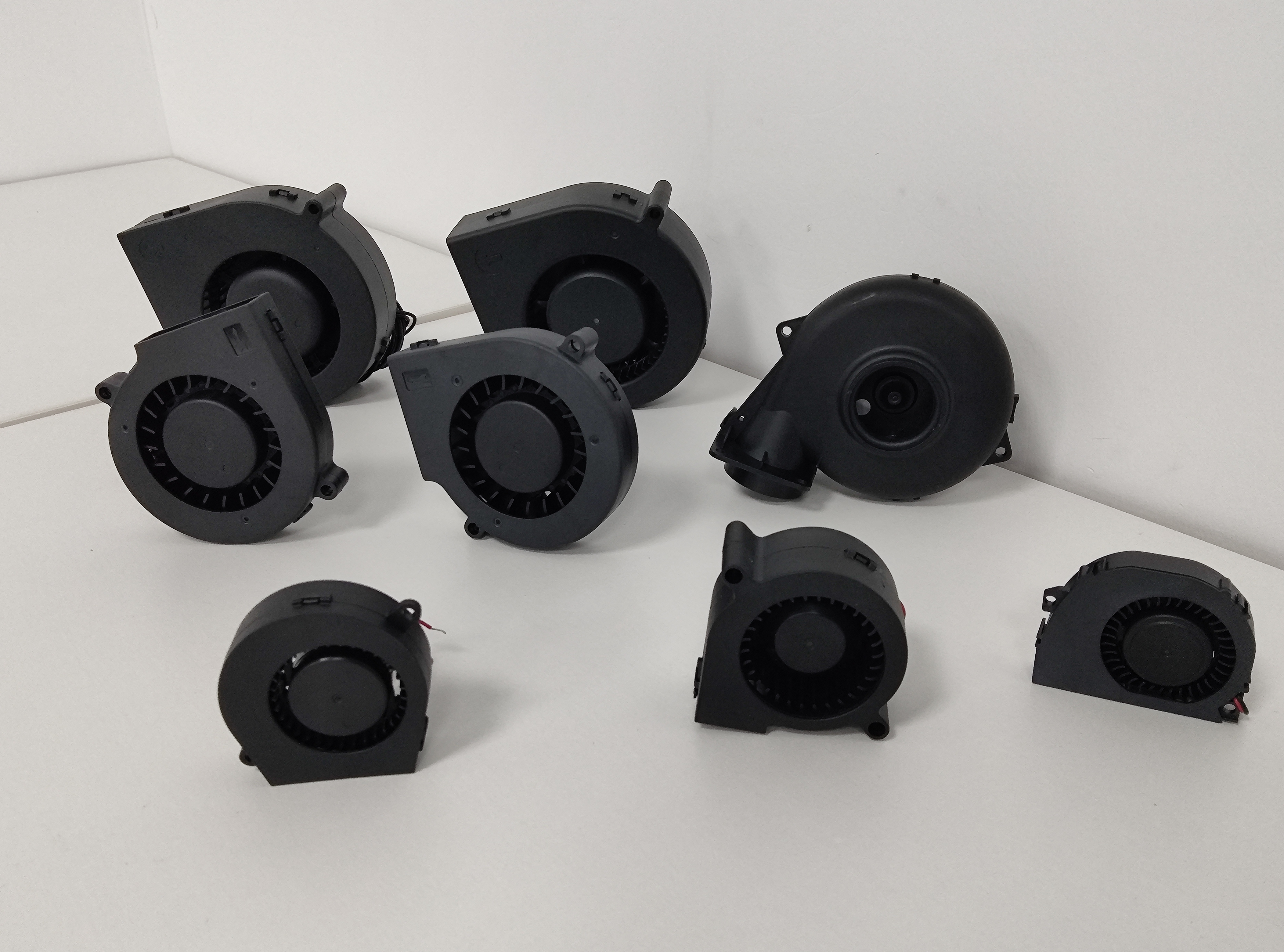 健策JENTECH直流散热风扇:医疗显示器低噪音、高可靠散热方案04